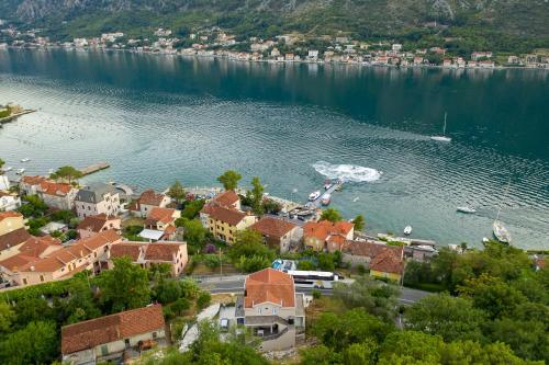 Java Apartments - main image