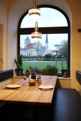 餐廳, Hotel Münchner Hof (Hotel Munchner Hof) in 阿爾特廷
