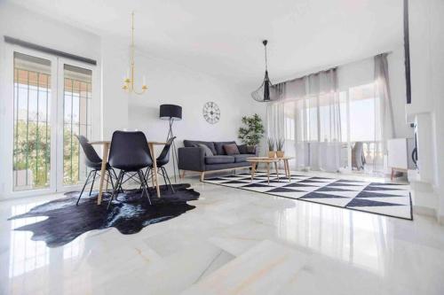 Modern, totally reformed apartment with views