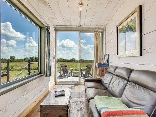 FlopHouze Shipping Container Hotel - 전망