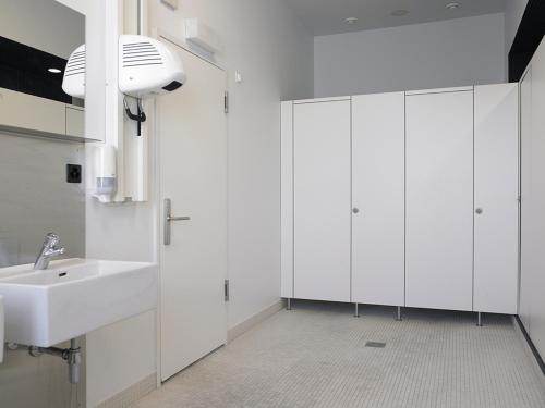 Geneva Hostel - image 4