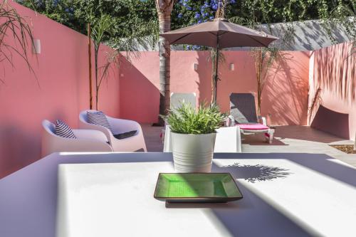 Buganvília House * Faro Villa gîte à louer Torre do Natal