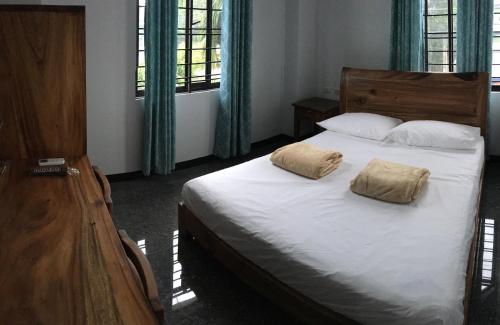 Lucena Fresh Air Hotel Room Type - Deluxe Queen Room