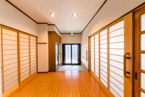 130平米 和モダン邸宅 非日常を愉しむ 最大20名宿泊可 iine