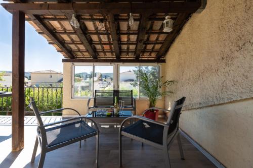 Design Industriel avec Terrasse Privative in Gignac-la-Nerthe