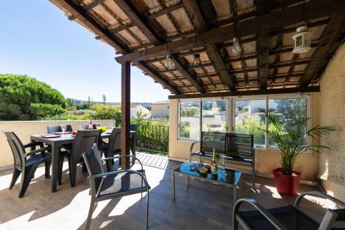Design Industriel avec Terrasse Privative in Gignac-la-Nerthe
