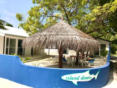 TME Retreats Dhigurah