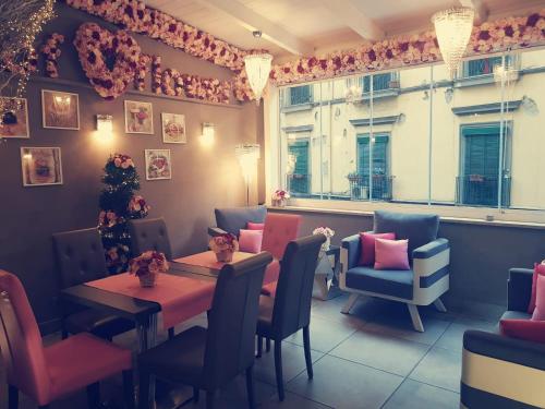 Aufenthaltsraum/TV-Zimmer, Hotel Nunu near Chiesa dei Santi Filippo e Giacomo - Complesso Museale dell'Arte della Seta