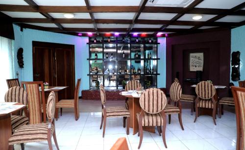 Restaurant, Park Hotel in Lubumbashi