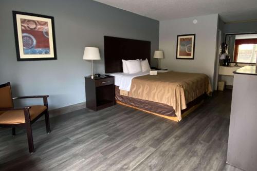 Quality Inn & Suites on the Bay near Pensacola Beach