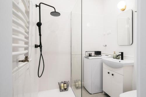 Luna Apartment by Loft Affair - image 6