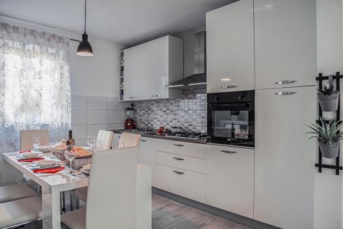 Iekārtas, Villa Terra with heated pool in Blizna Gornja
