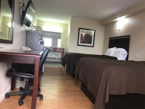 2 double beds