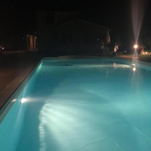Peldbaseins, Il Casale di Lavinia in Fabro