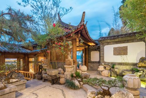 Lijiang Zen Garden Hotel