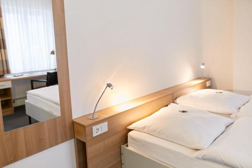 Superior Double Room with Kitchenette image 4