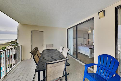 Sun-Soaked Beachfront Condo with Pools & Hot Tub condo - image 7