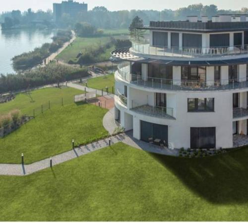 Balatonparti Gyöngyszem – khách sạn tại Zamor