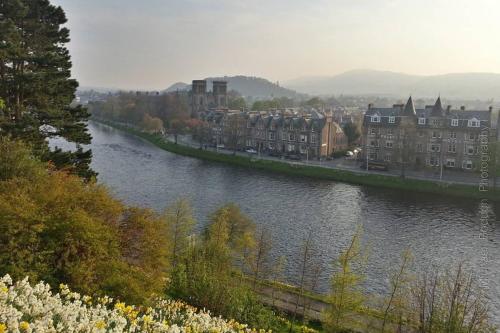 Loch Ness Apartments