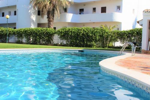  Sunny Apartment-Pool View-Fiber WiFi-Free Parking, Pension in Vilamoura