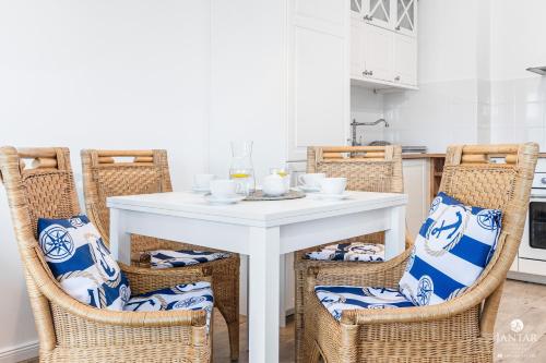 Jantar Apartamenty - Biały Dom - image 13
