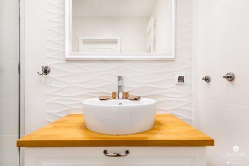 Jantar Apartamenty - Biały Dom - image 12