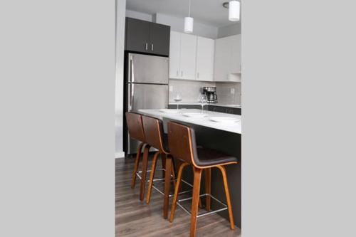 Luxury Apartment with Gym, Steps From Commuter Rail #2009 in Natick (MA)