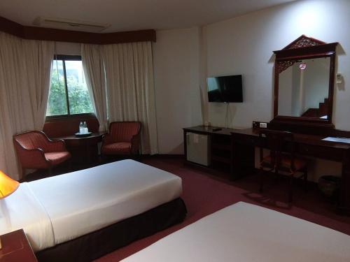 INNCOME HOTEL CHIANGRAI near CentralPlaza Chiangrai