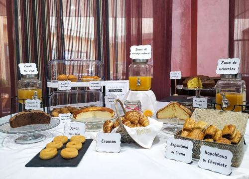 Hotel Arcos Catedral - image 8