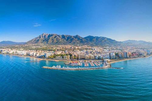 Apartamento cerca de Puerto Banus y la playa