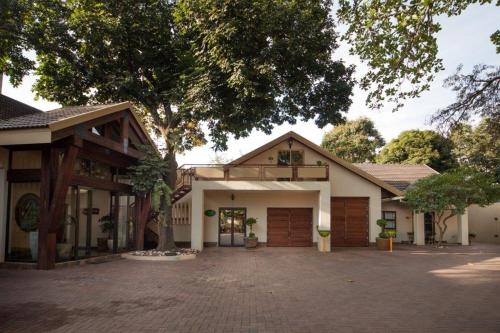 Tamboti Lodge Guest House