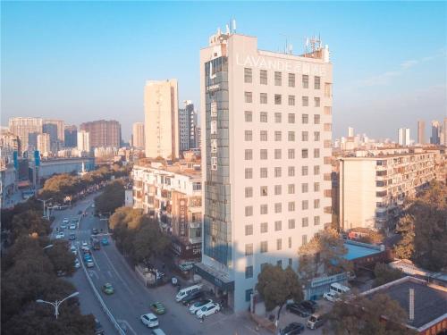 Lavande Hotel(Nanchang Qingshan Road Subway Station Branch)