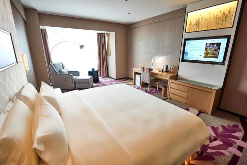 Lavande Hotel Haining Leather City Yintai Branch