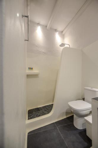 Bathroom, Venetian Suites in Naxos Island