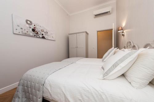 Sunlight Properties - Cristal - Old Town area 3 Bedrooms stunning Nice holiday rental apartment - image 7