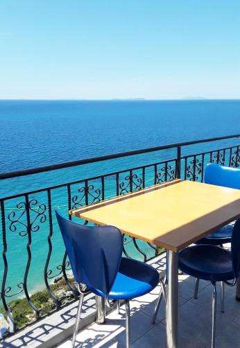 Balkons/terase, Hotel Odhisea Qeparo in Qeparo