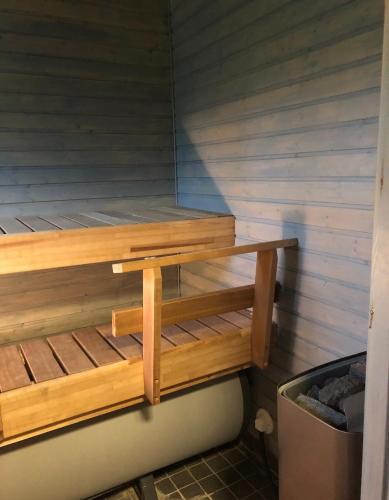 Honeyhill Villa Karhu in Kouvola