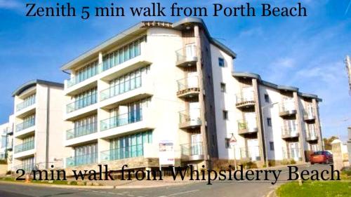 Exterior view, Seaview, Luxury apartment, 2 min walk to both Porth and Whipisderry beaches in Trevelgue