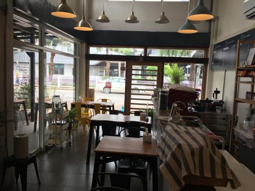 Restaurant, De Nan Hotel in Nan