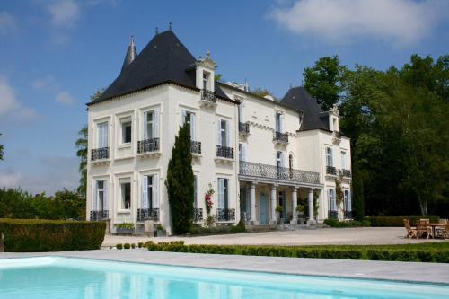 Chateau Mont Joly chambre d'hôte Bosdarros