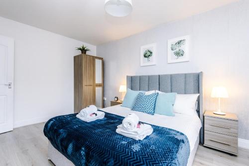 The Fashionable Gem Of Manchester, Hayfield, Greater Manchester