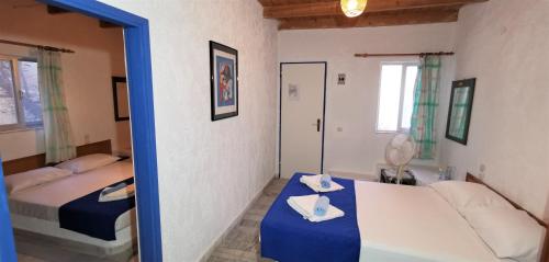 Oleander's Garden Traditional Cretan Cottage Room Type - Classic Quadruple Room