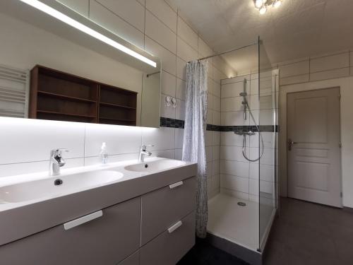 6 personnes, neuf & cosy, centre - gare - Location saisonnière - Mulhouse