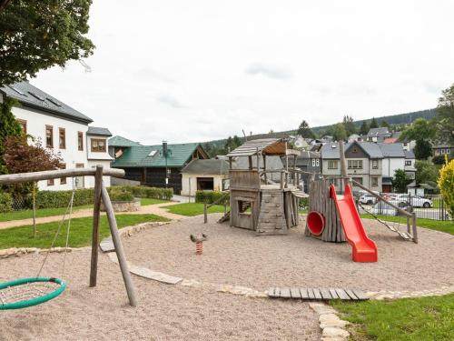 Cozy Apartment in Altenfeld with Garden