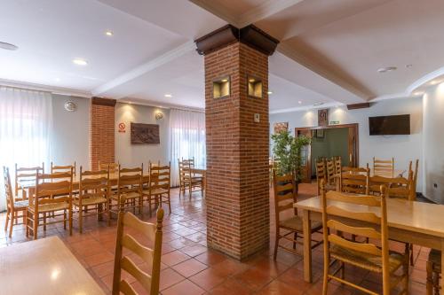 Restorāns, Hotel Rio Cea in Valderrueda