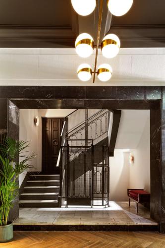 Radisson Blu Hotel Madrid Prado - image 2