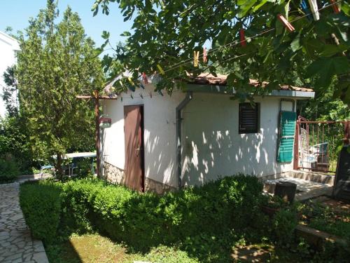 Apartment Njivice 5320b - image 7