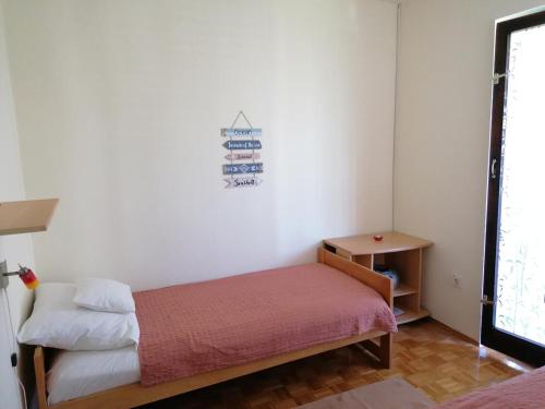 Apartment Njivice 5320b