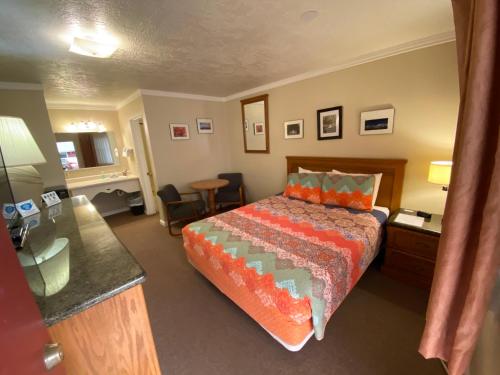 1 queen bed