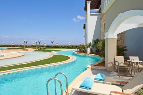 Double Room Swim Up with Inland View image 4